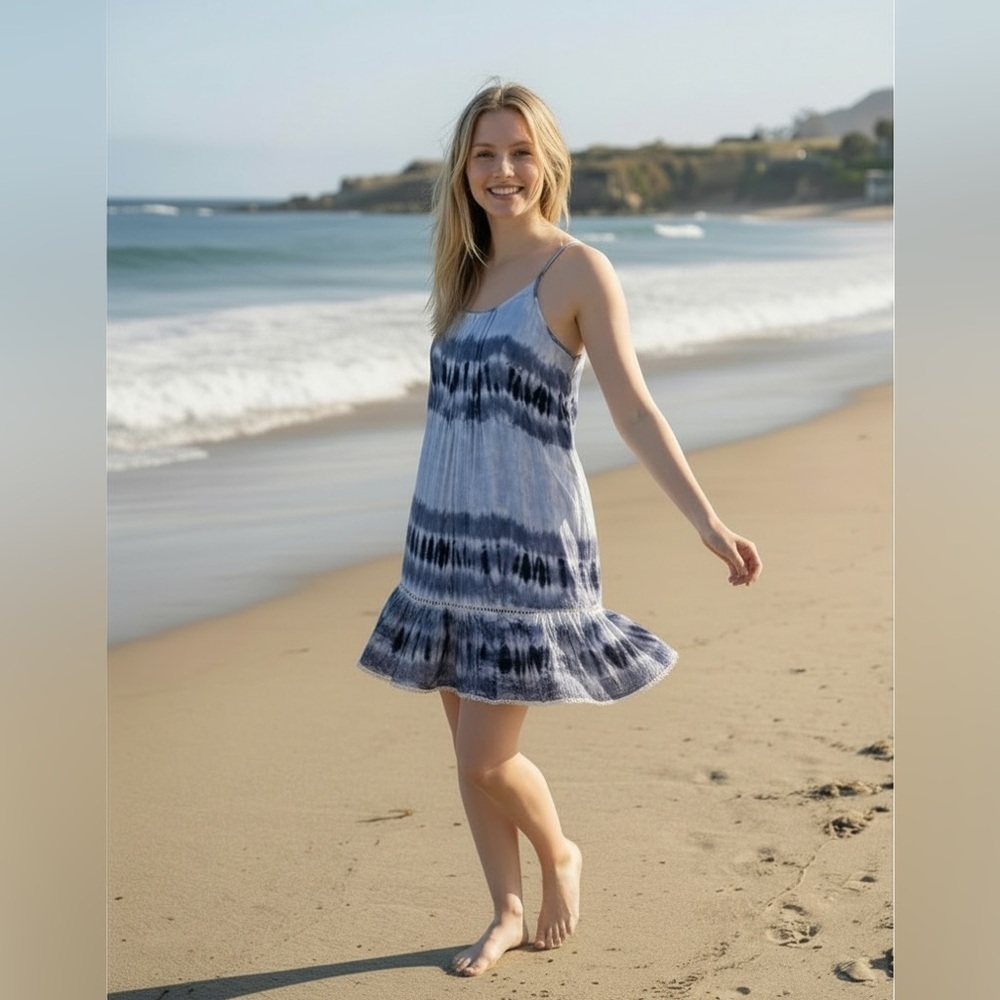 Ocean drive size medium beachy lightweight swing dress in excellent condition.